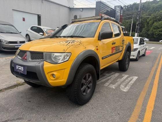 MITSUBISHI L200 SAVANA 3.2 4X4 16V TURBO INTERCOOLER DIESEL 4P AUTOMÁTICO